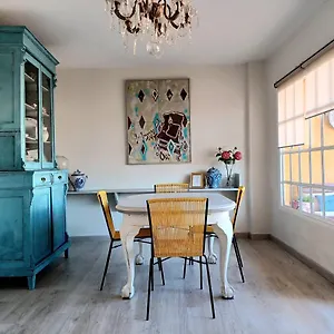 Sun And Chic Apartament